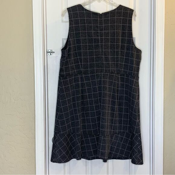 LOFT Plus Windowpane Plaid Shift Dress Ruffled Stretch Sleeveless Size 22 - Picture 4 of 11